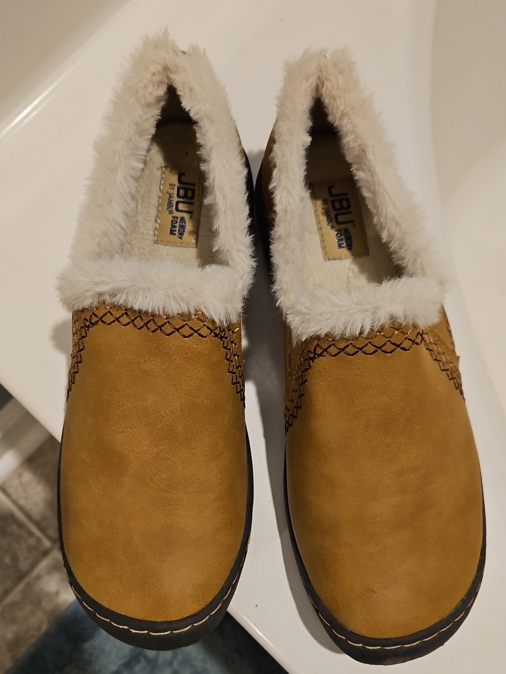JBU Women's Tan Slip-On Faux-Fur Lined Slippers